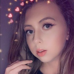 Meet your Posher, Ally